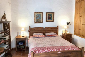 Charming house with mountain views in Alájar